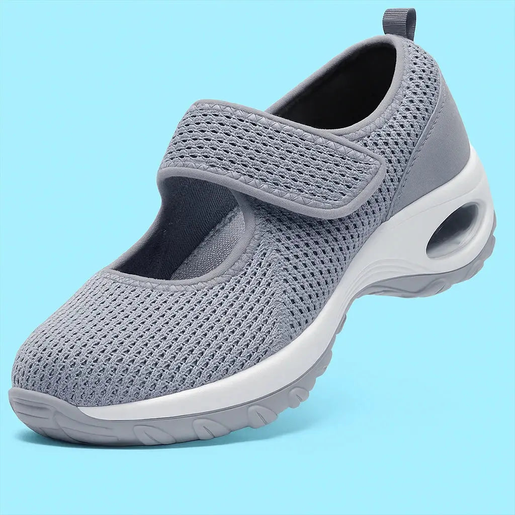 StepSure™ Women's diabetic shoes with extra-wide fit 